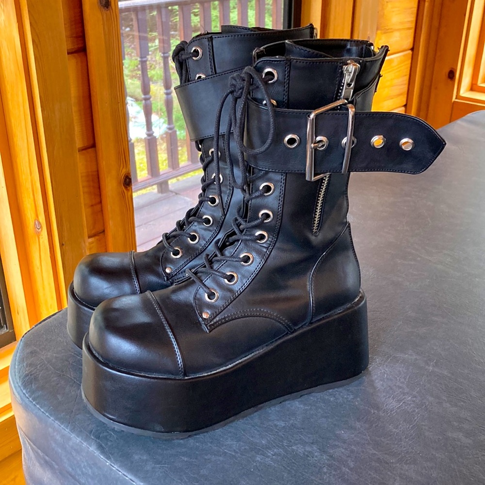 Women’s Demonia Petrol 150 platform boots, size 9